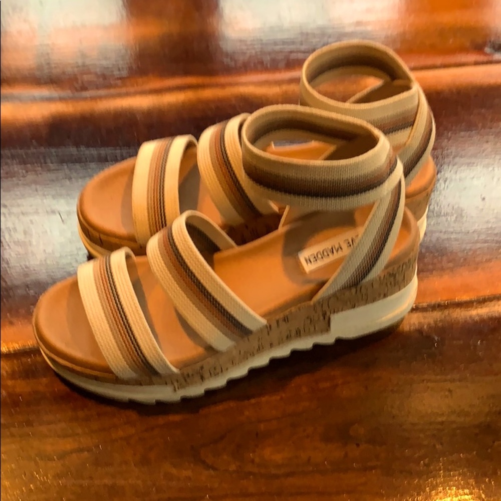 Steve Madden wedge sandal